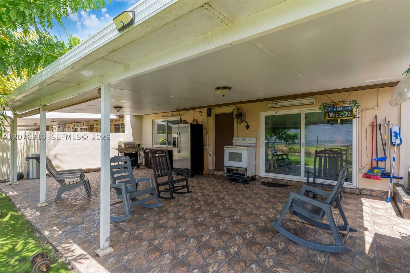 Real estate property located at 12202 111th Ln, Miami-dade, Devon-aire Villas Sec 2, Miami, FL