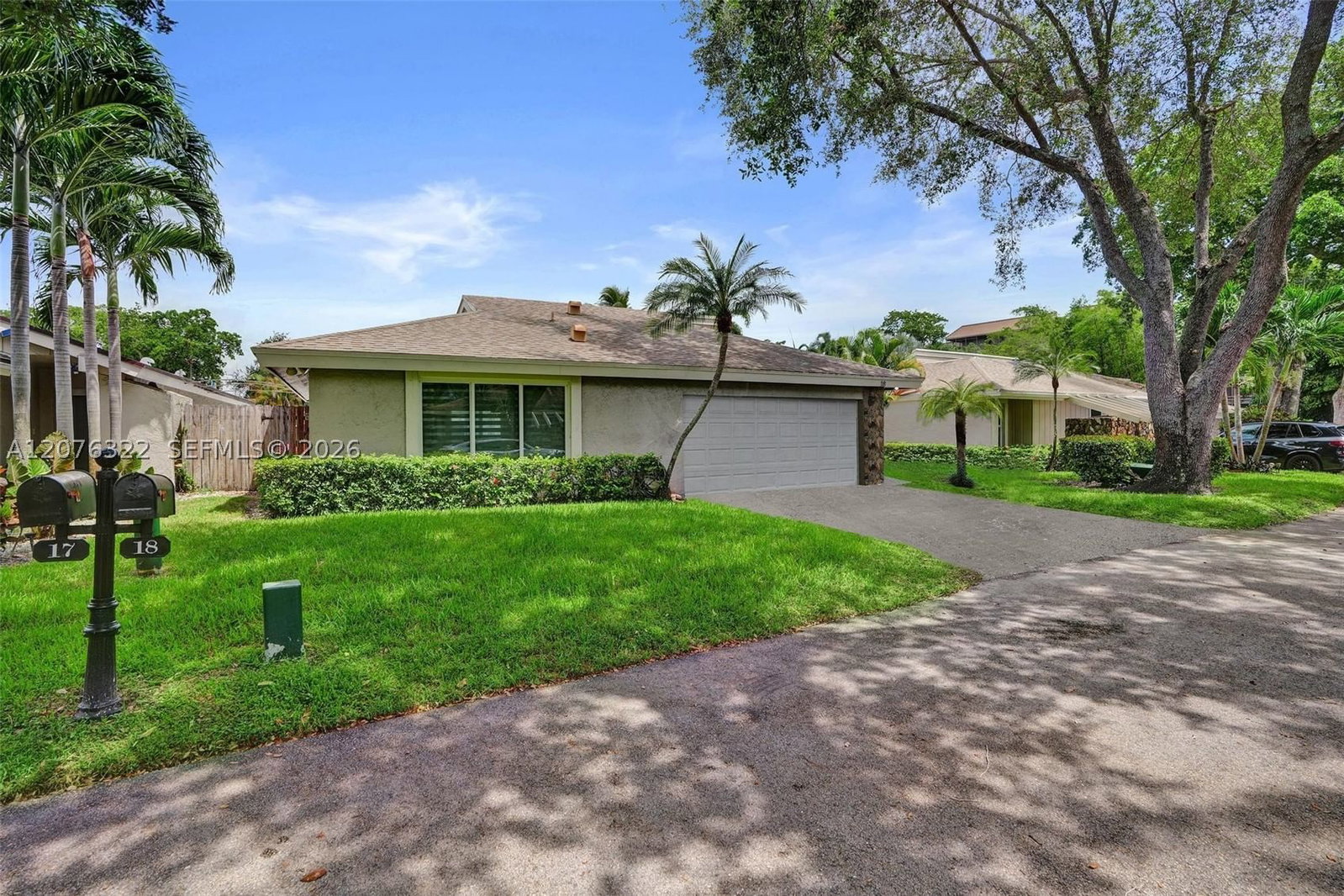 Real estate property located at 18 Boxwood Rd, Broward, Greens Of Emerald Hills, Hollywood, FL