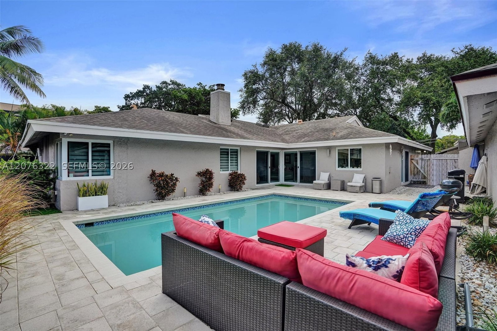 Real estate property located at 18 Boxwood Rd, Broward, Greens Of Emerald Hills, Hollywood, FL