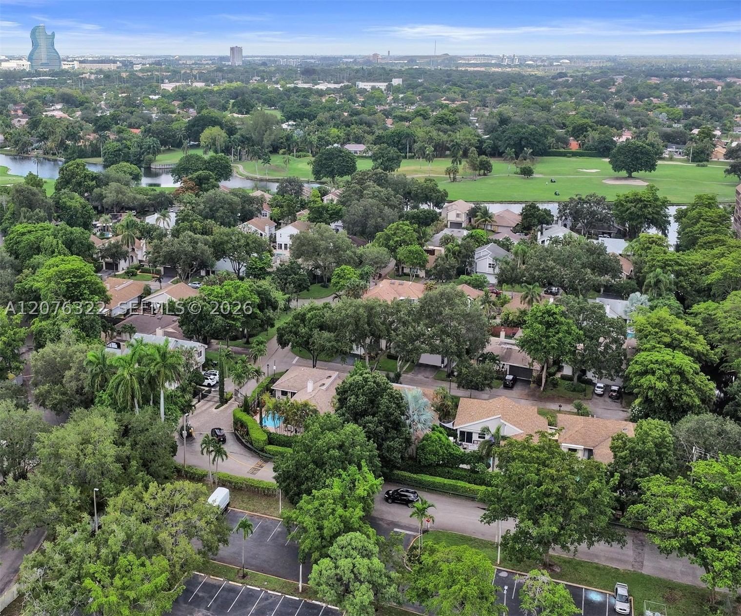 Real estate property located at 18 Boxwood Rd, Broward, Greens Of Emerald Hills, Hollywood, FL