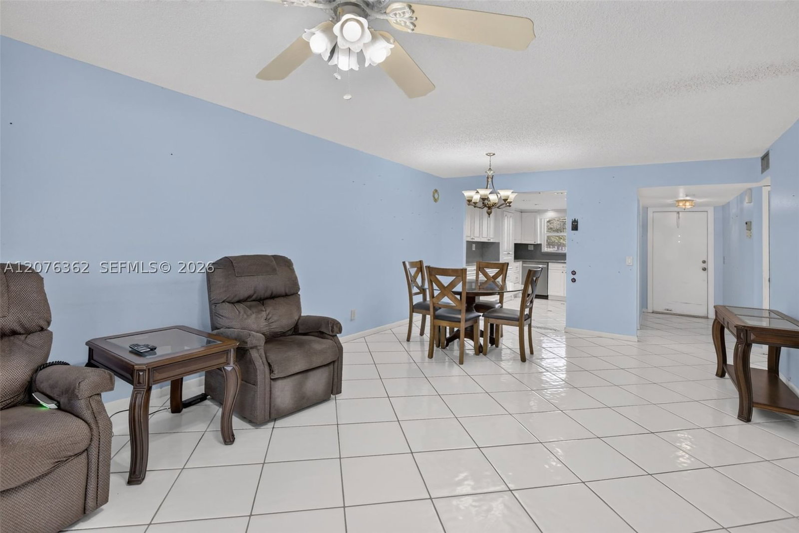 Real estate property located at 9721 Sunrise Lakes Blvd #102, Broward, Sunrise Lakes 135 Condo, Sunrise, FL