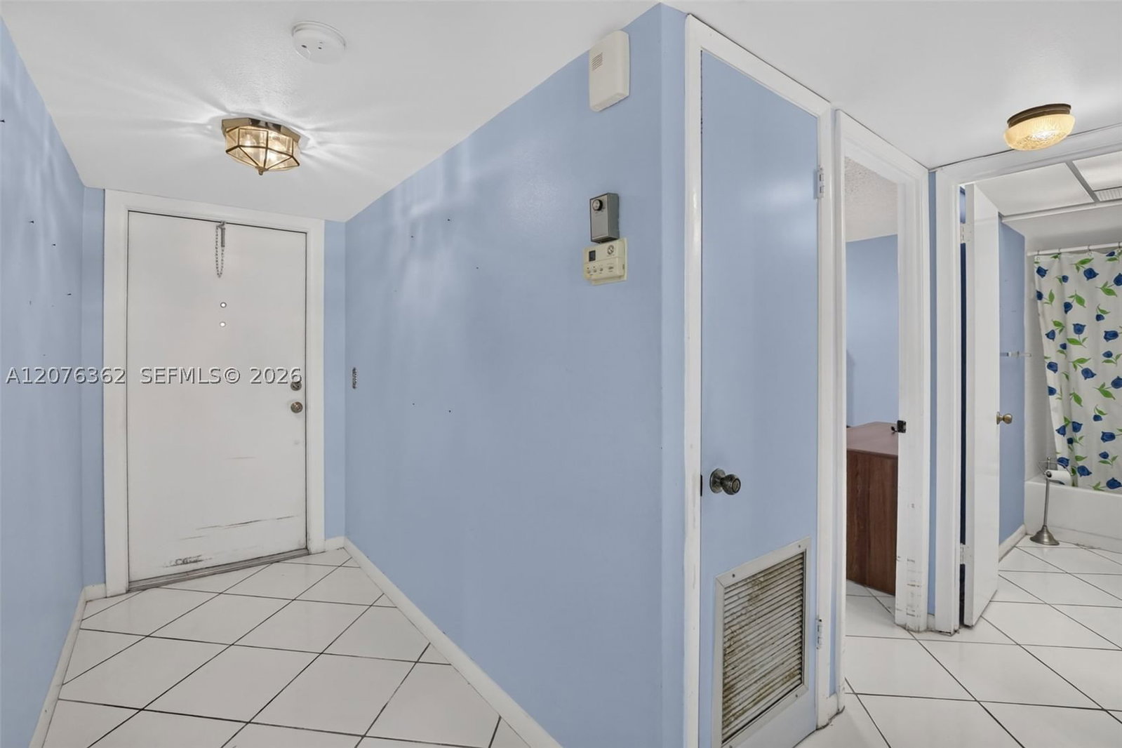 Real estate property located at 9721 Sunrise Lakes Blvd #102, Broward, Sunrise Lakes 135 Condo, Sunrise, FL