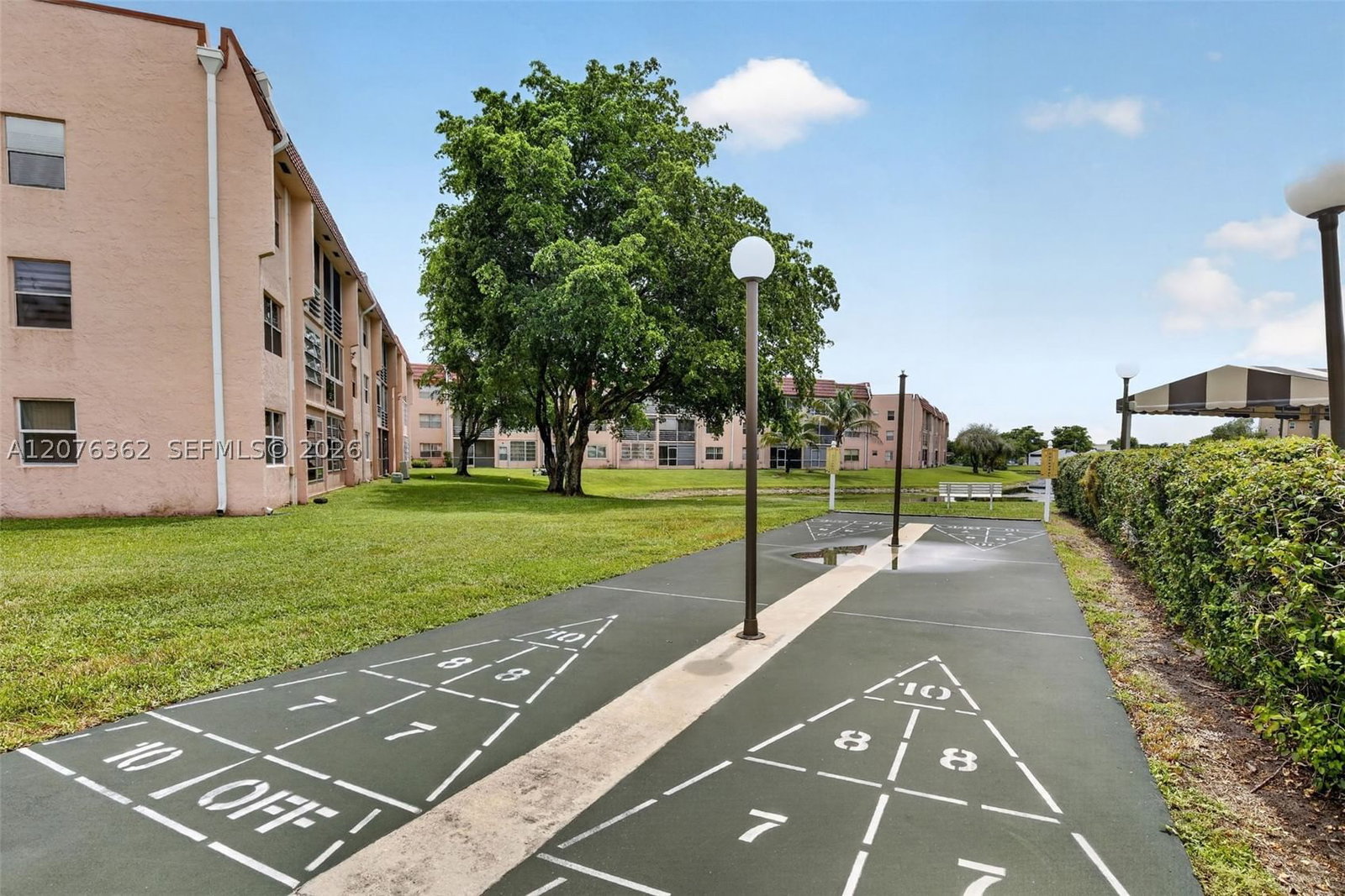 Real estate property located at 9721 Sunrise Lakes Blvd #102, Broward, Sunrise Lakes 135 Condo, Sunrise, FL