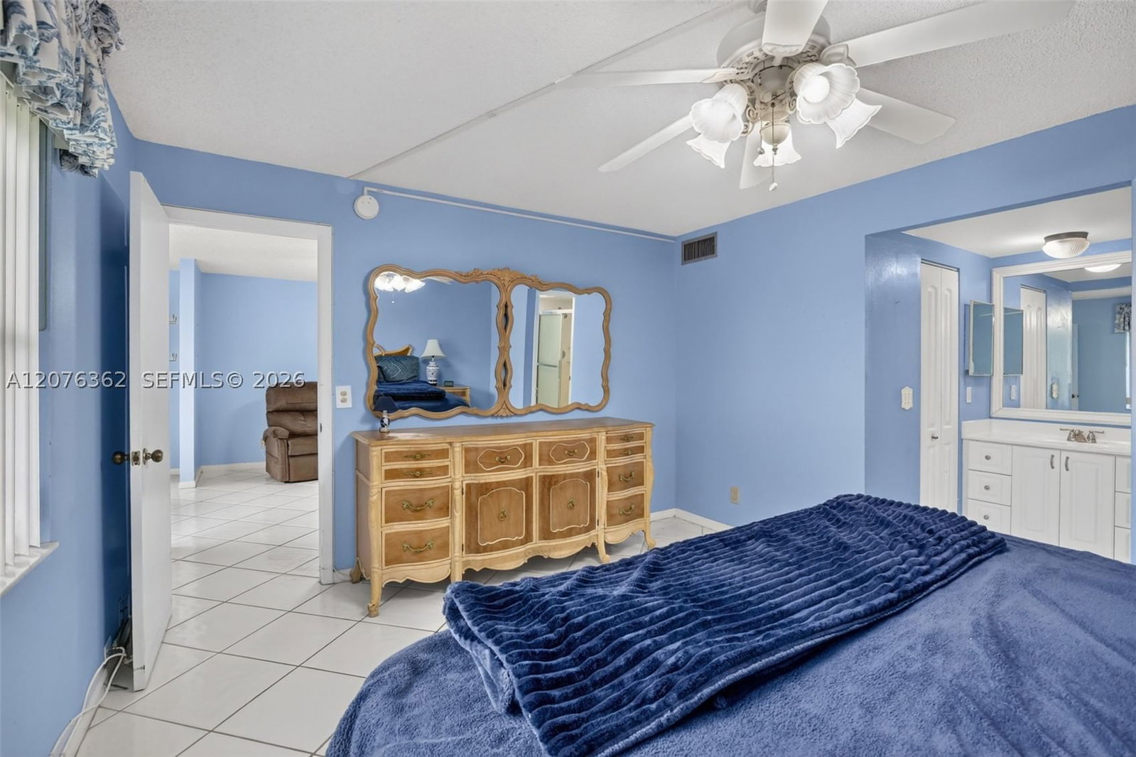 Real estate property located at 9721 Sunrise Lakes Blvd #102, Broward, Sunrise Lakes 135 Condo, Sunrise, FL
