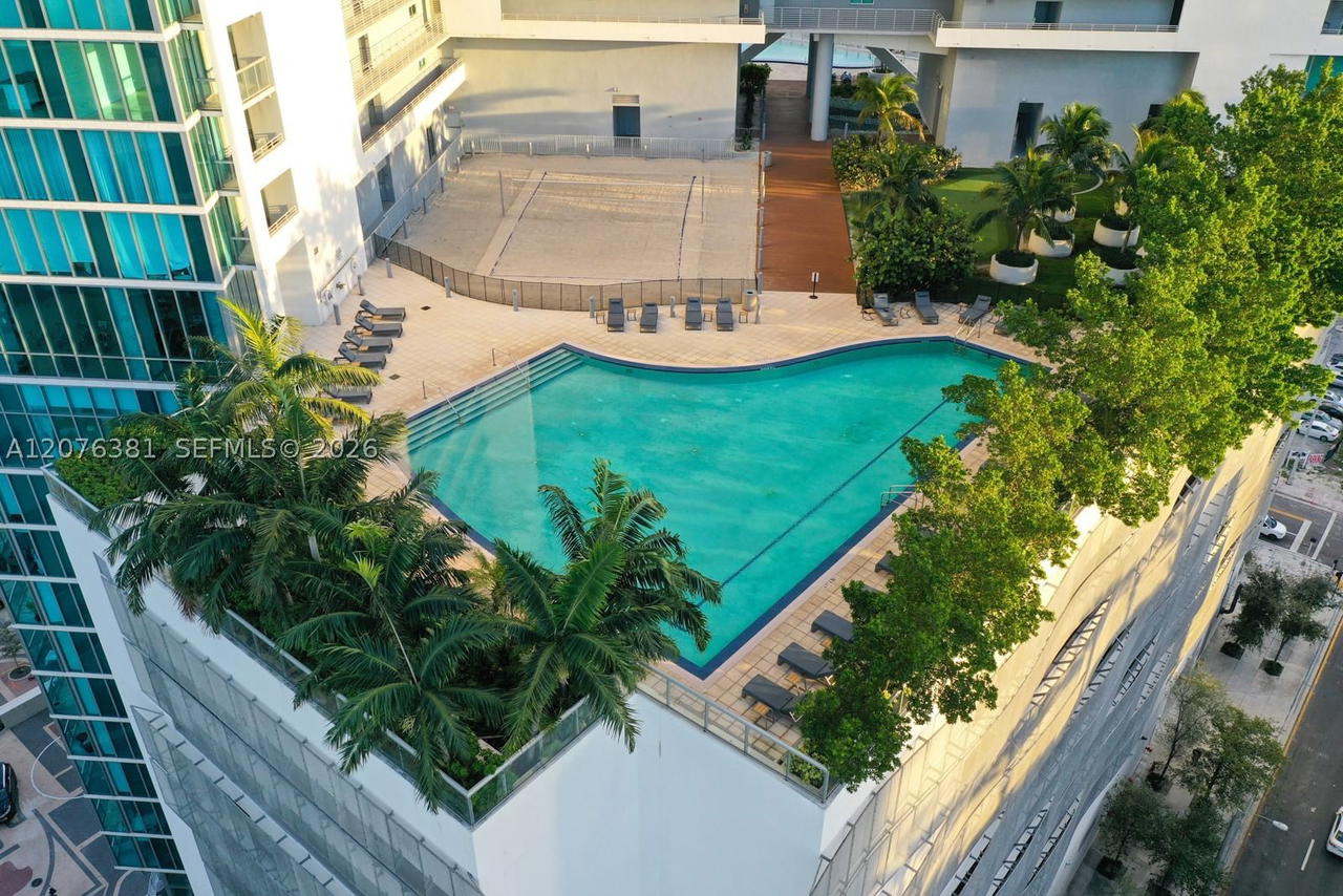 Real estate property located at 888 Biscayne Blvd #4007, Miami-dade, Marina Blue Condo, Miami, FL