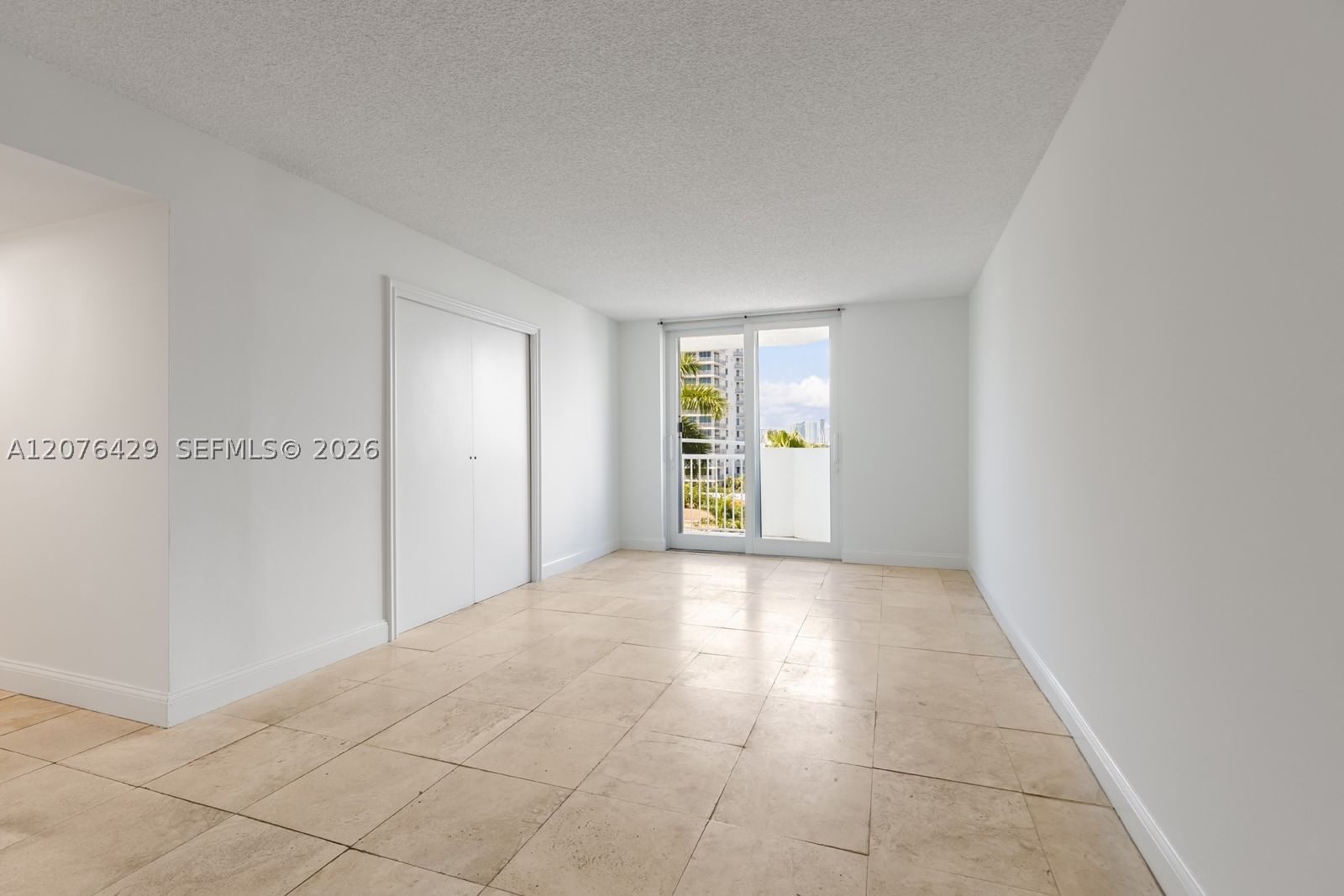 Real estate property located at 1621 Bay Rd #604, Miami-dade, Bayview Plaza Condo, Miami Beach, FL