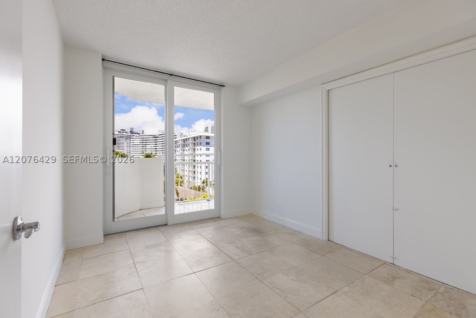 Real estate property located at 1621 Bay Rd #604, Miami-dade, Bayview Plaza Condo, Miami Beach, FL
