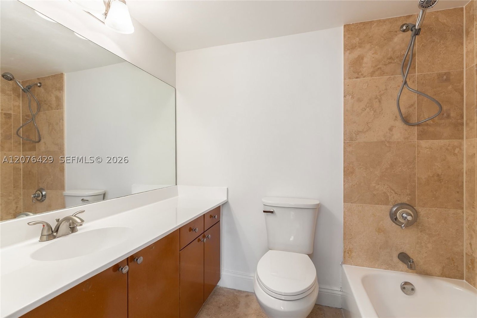 Real estate property located at 1621 Bay Rd #604, Miami-dade, Bayview Plaza Condo, Miami Beach, FL