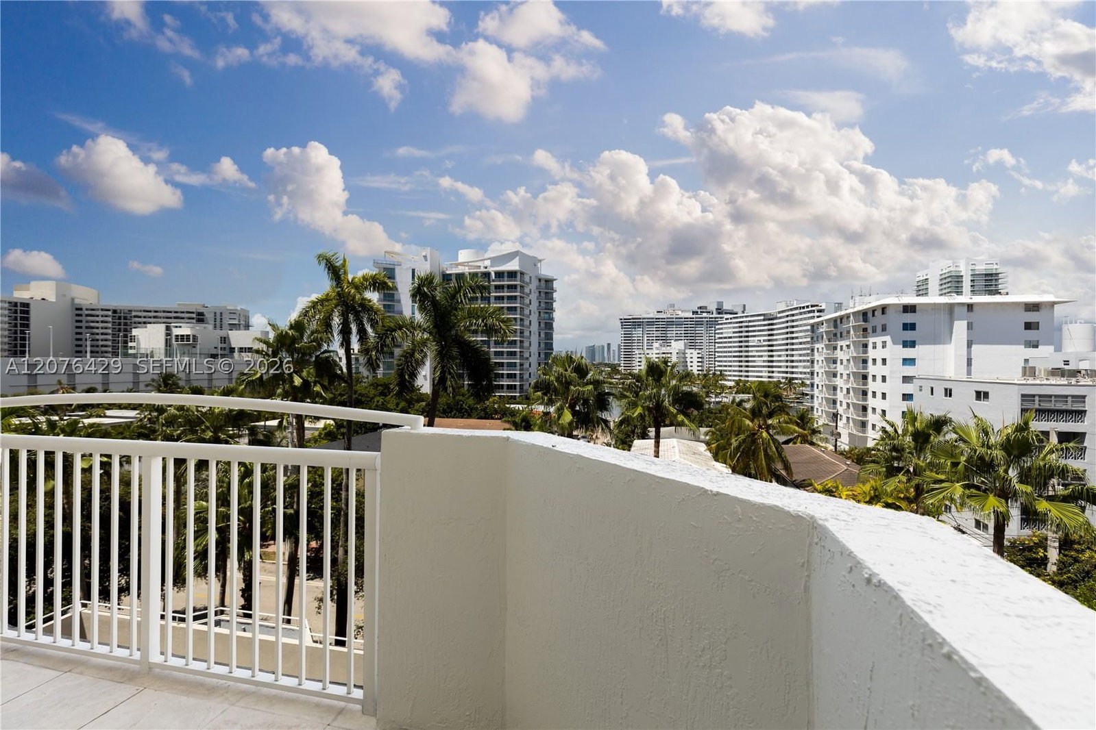Real estate property located at 1621 Bay Rd #604, Miami-dade, Bayview Plaza Condo, Miami Beach, FL