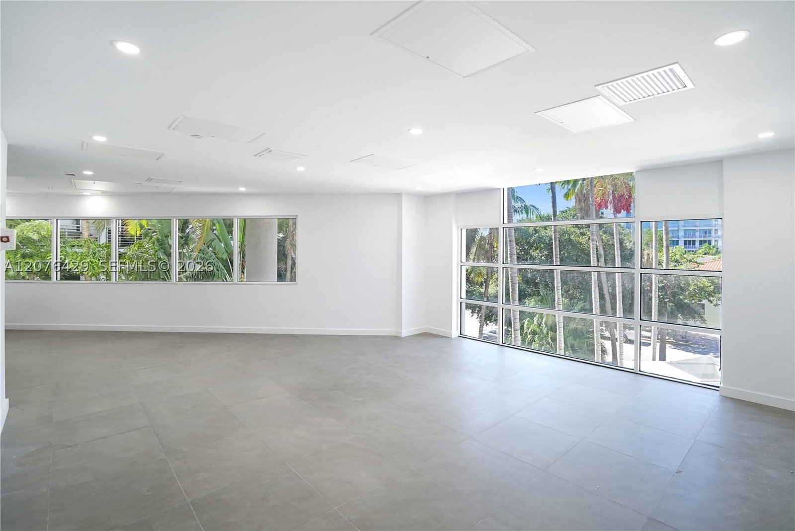 Real estate property located at 1621 Bay Rd #604, Miami-dade, Bayview Plaza Condo, Miami Beach, FL