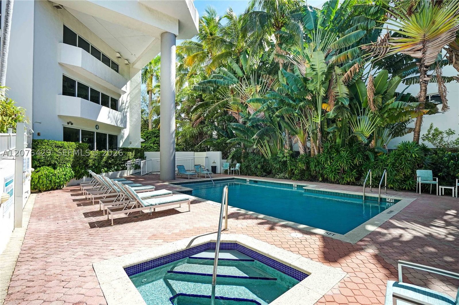 Real estate property located at 1621 Bay Rd #604, Miami-dade, Bayview Plaza Condo, Miami Beach, FL
