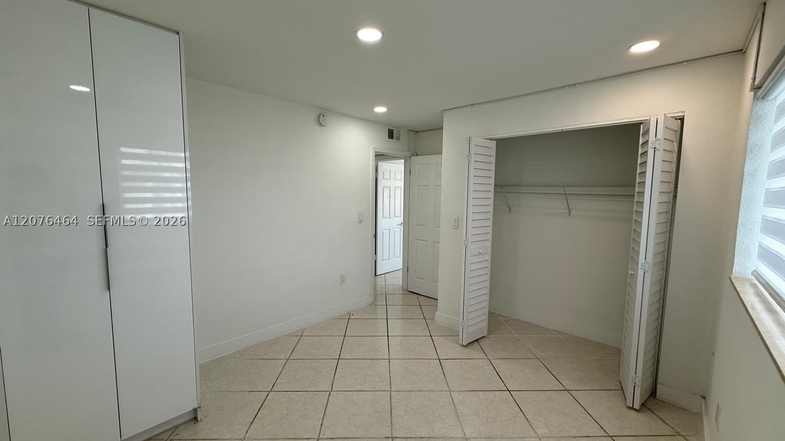 Real estate property located at 7701 88th St B330, Miami-dade, Paradise At Dadeland Cond, Miami, FL