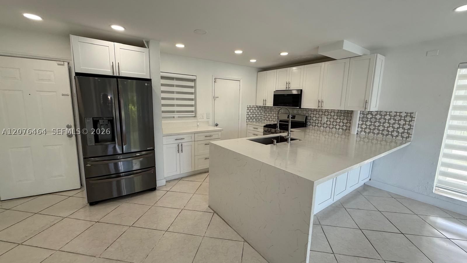 Real estate property located at 7701 88th St B330, Miami-dade, Paradise At Dadeland Cond, Miami, FL