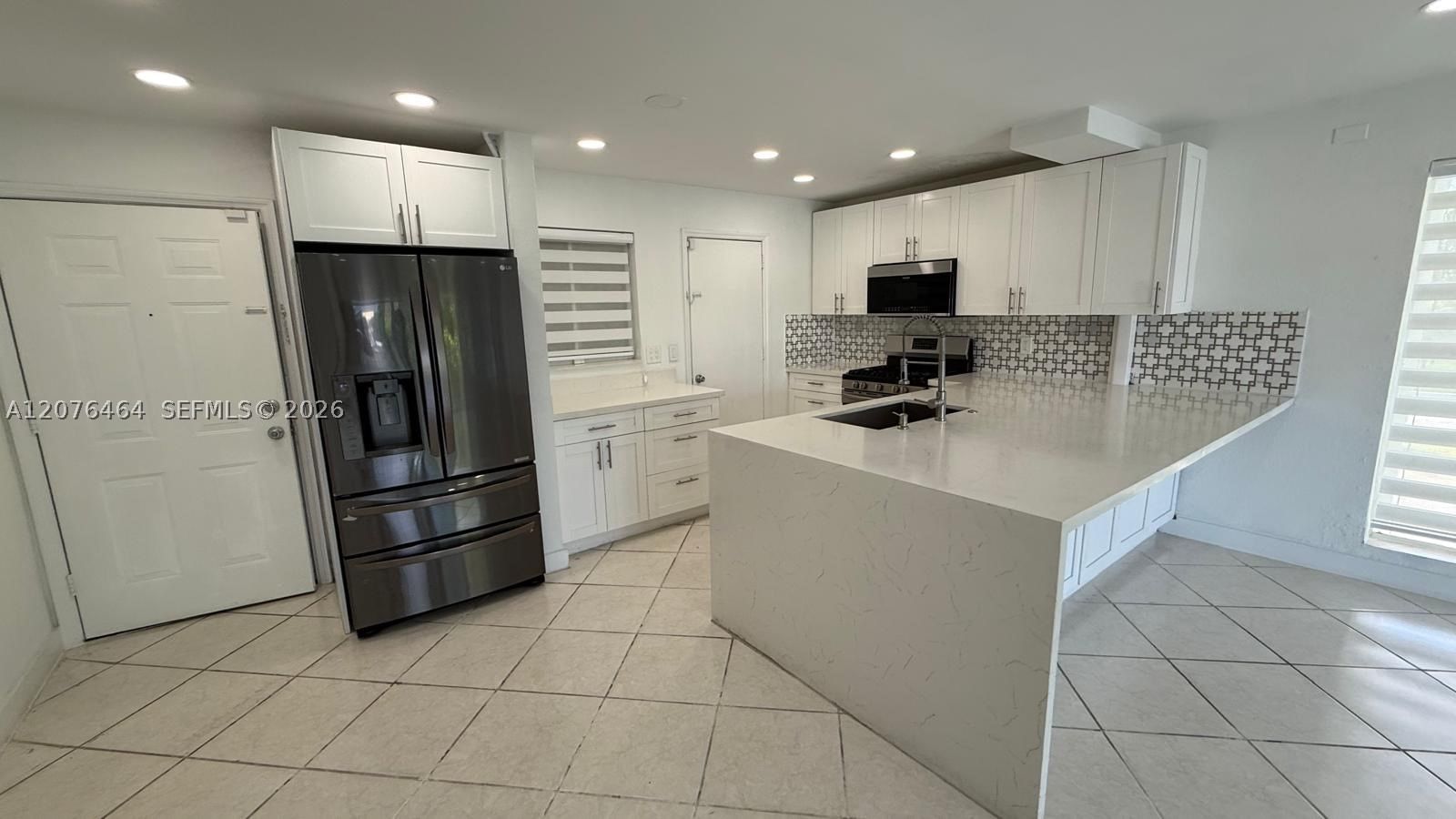 Real estate property located at 7701 88th St B330, Miami-dade, Paradise At Dadeland Cond, Miami, FL