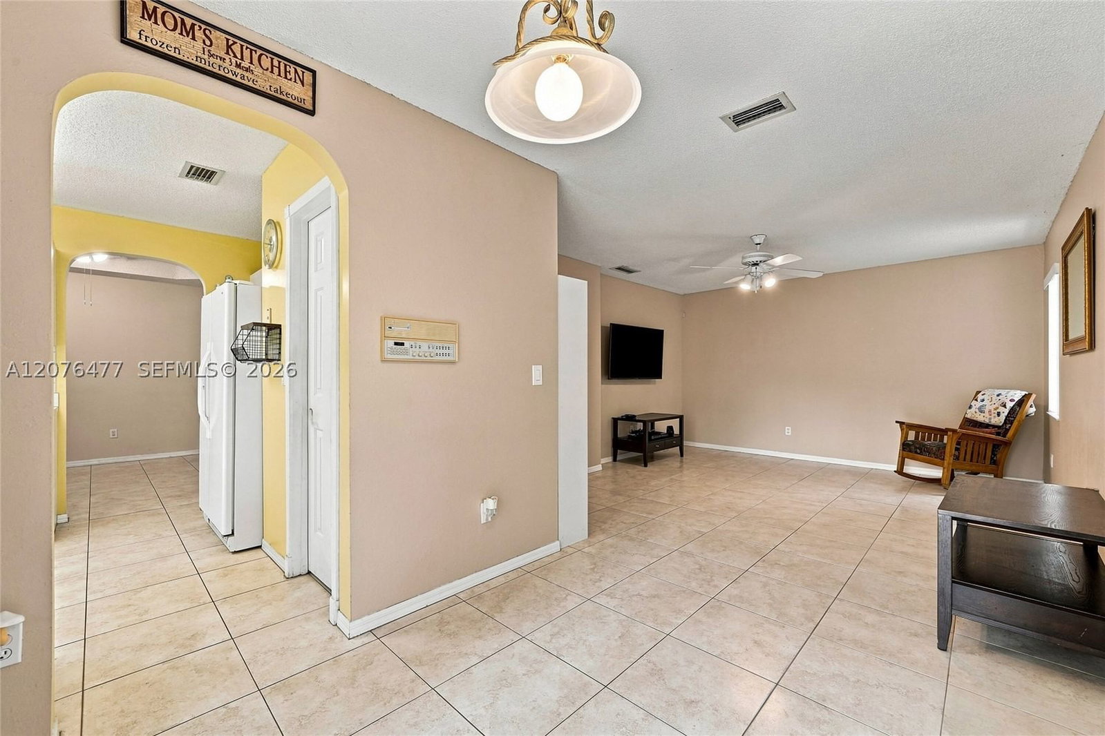 Real estate property located at 15822 16th Ct, Broward, Hollywood Lakes Country C, Pembroke Pines, FL