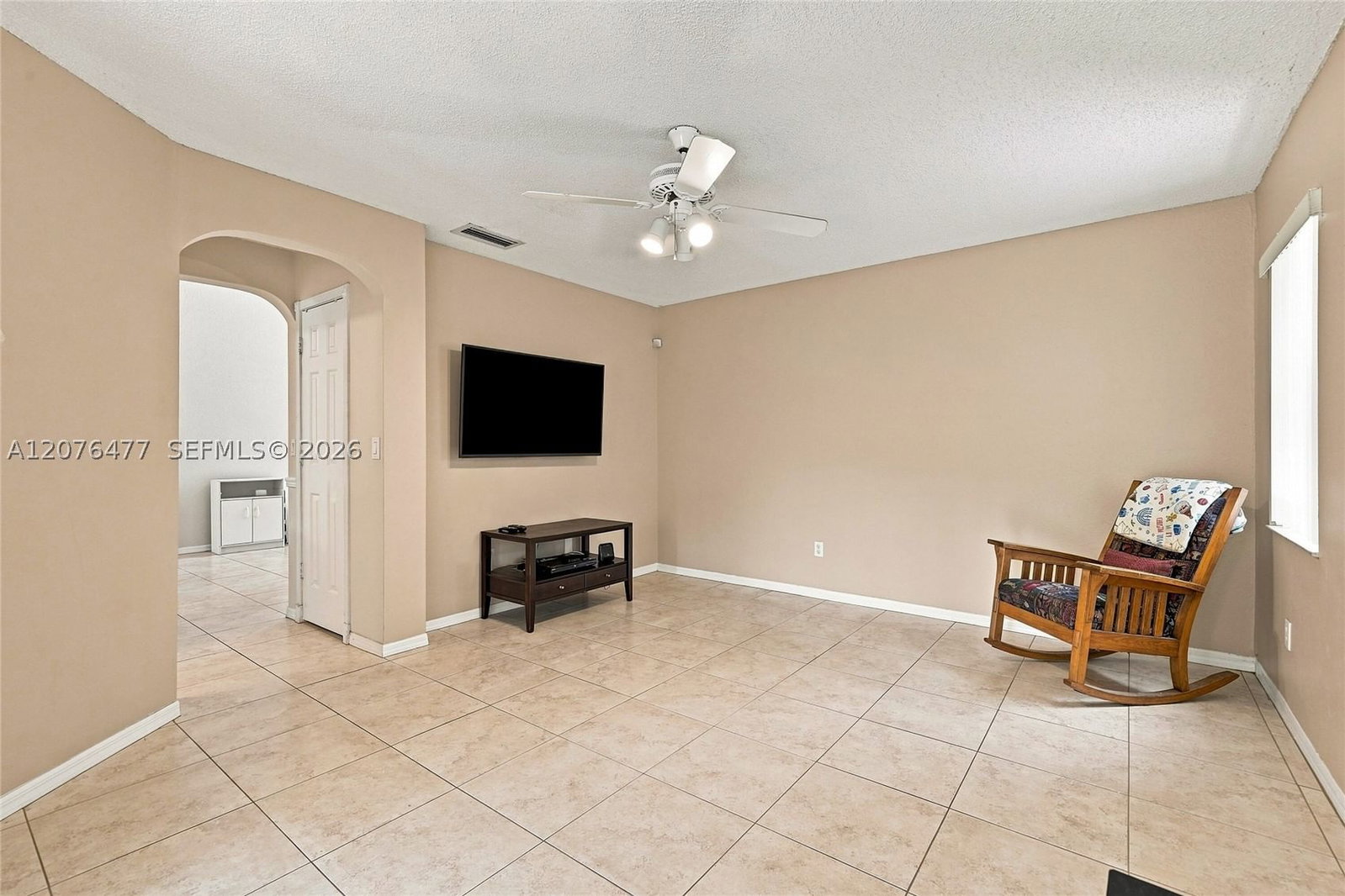 Real estate property located at 15822 16th Ct, Broward, Hollywood Lakes Country C, Pembroke Pines, FL