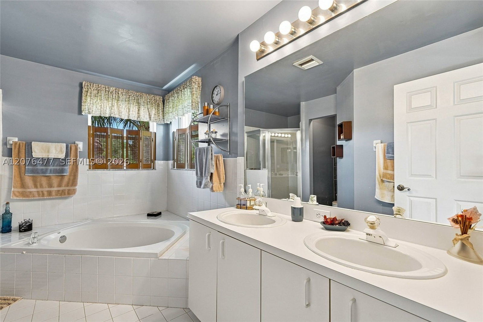 Real estate property located at 15822 16th Ct, Broward, Hollywood Lakes Country C, Pembroke Pines, FL