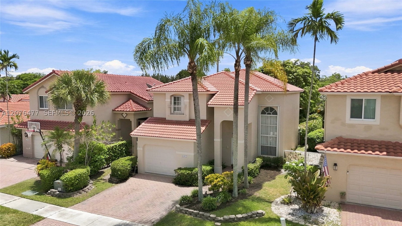 Real estate property located at 15822 16th Ct, Broward, Hollywood Lakes Country C, Pembroke Pines, FL