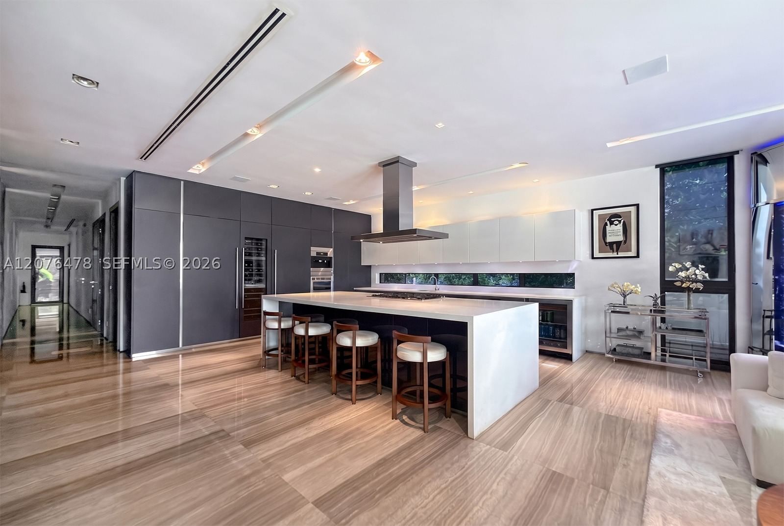 Real estate property located at 528 Lakeview Ct, Miami-dade, Surprise Point, Miami Beach, FL