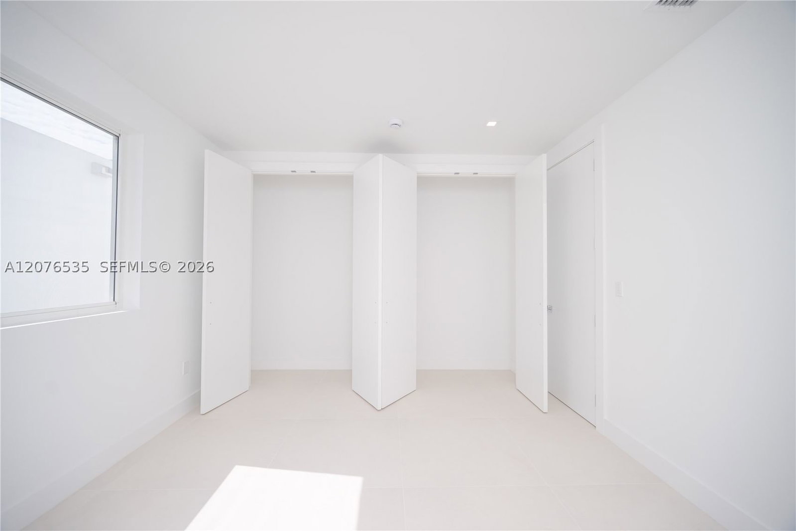 Real estate property located at 10381 67th Ter, Miami-dade, Doral Palms South, Doral, FL