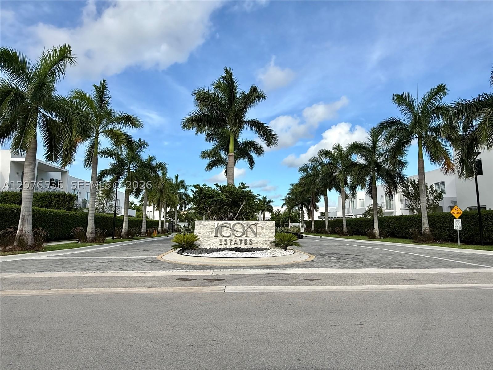 Real estate property located at 10381 67th Ter, Miami-dade, Doral Palms South, Doral, FL