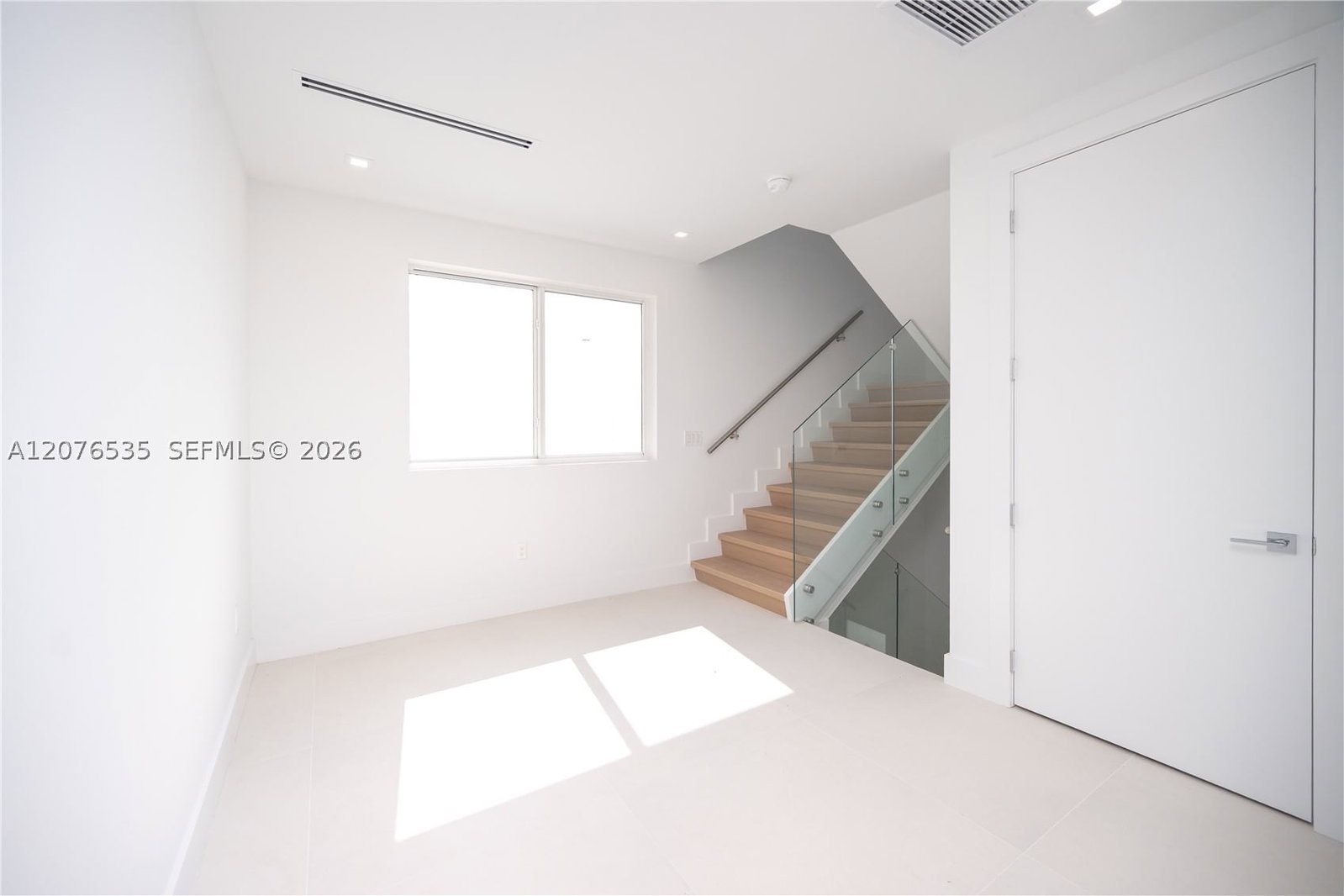 Real estate property located at 10381 67th Ter, Miami-dade, Doral Palms South, Doral, FL