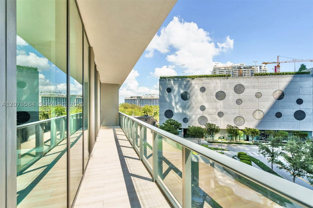 Real estate property located at 501 31st St #306, Miami-dade, Paraiso Bayviews Condo, Miami, FL