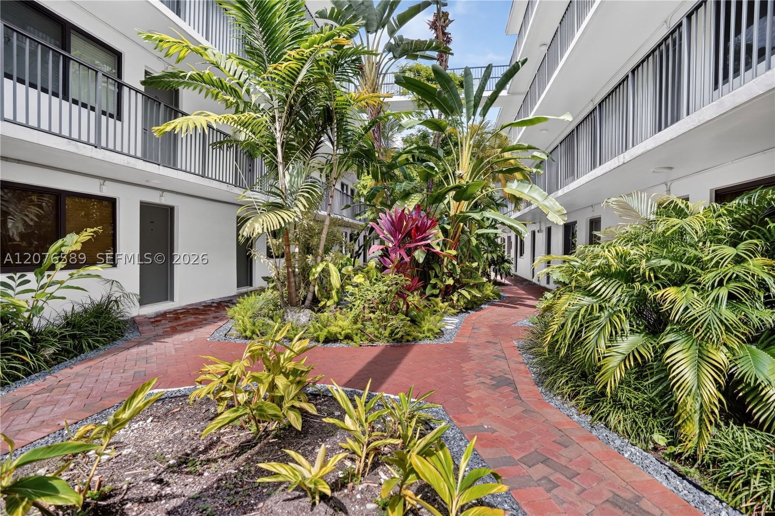 Real estate property located at 3240 Mary St S308, Miami-dade, Courtyards Of The Grove C, Miami, FL