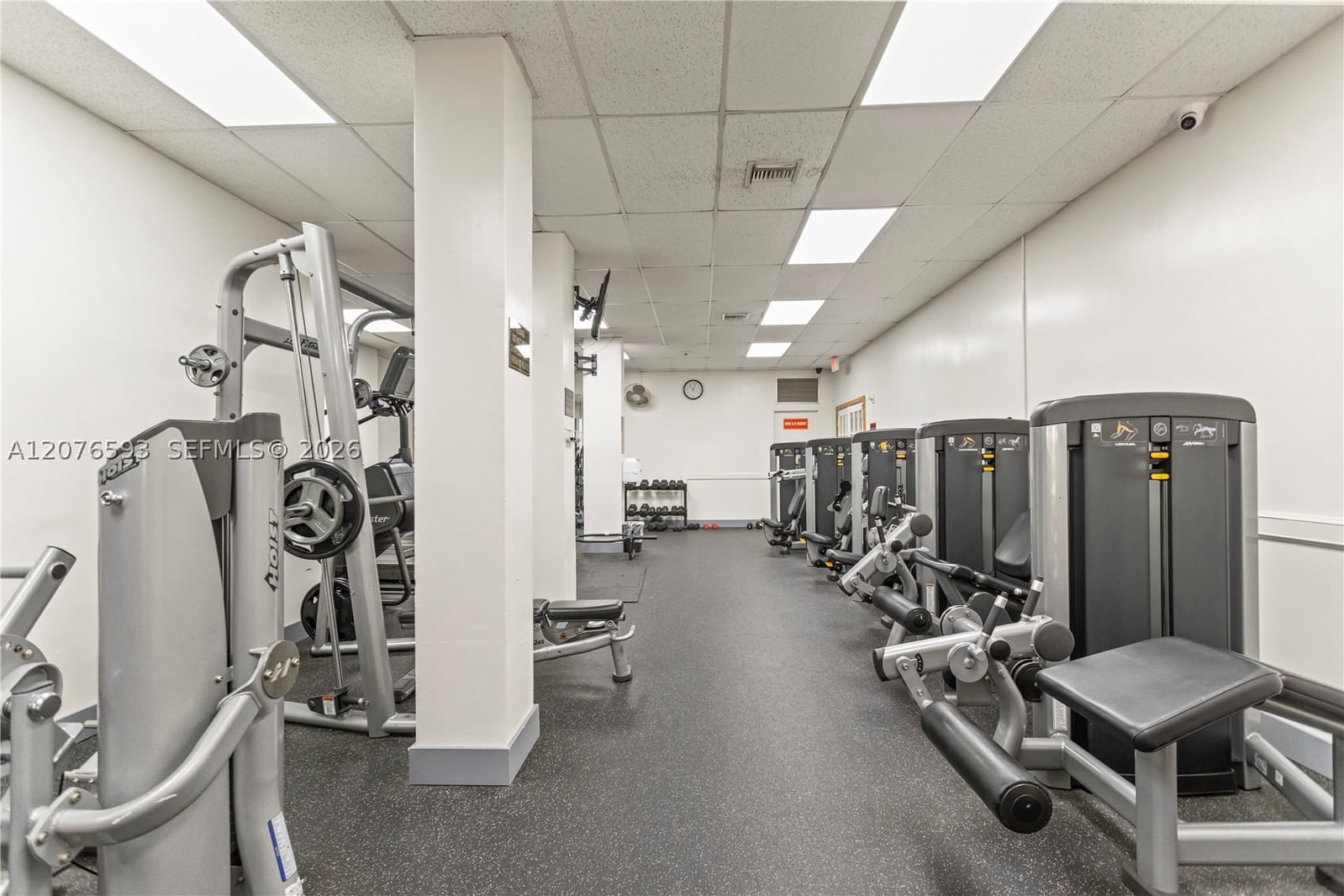 Real estate property located at 3800 Ocean Dr #1710, Broward, Hallmark Of Hollywood Con, Hollywood, FL