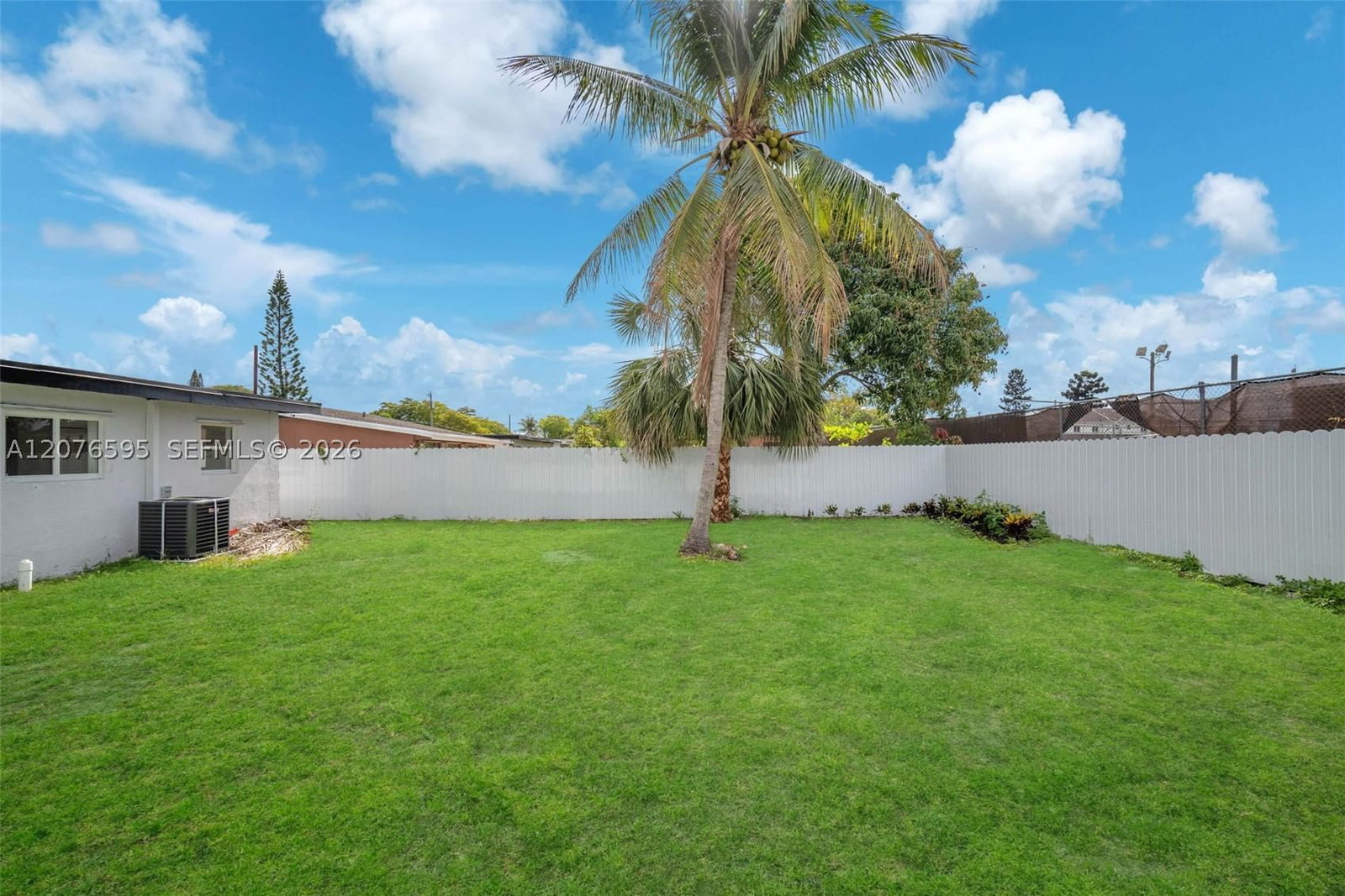 Real estate property located at 2572 20th St, Broward, North West Lauderdale, Fort Lauderdale, FL