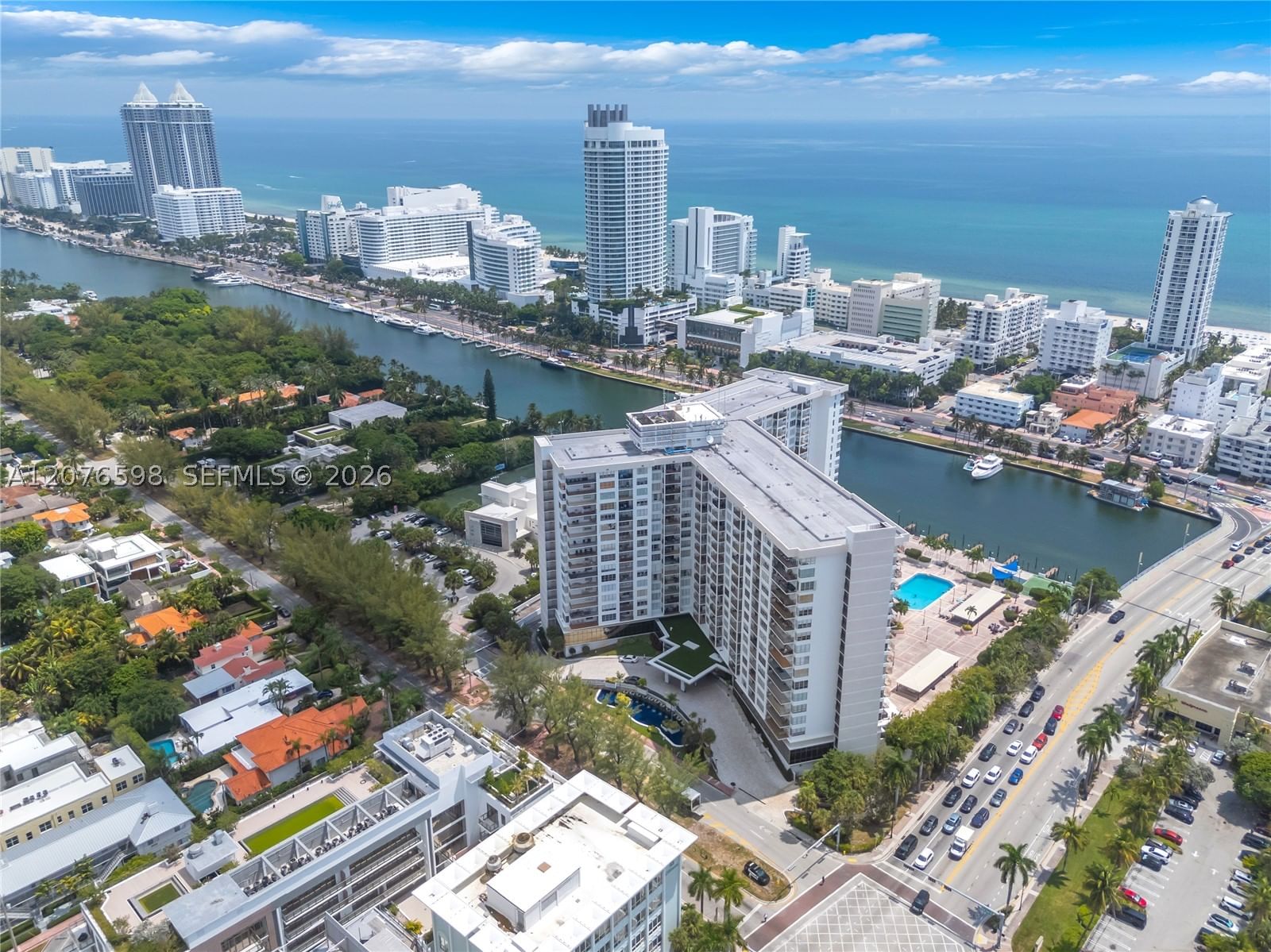 Real estate property located at 4101 Pine Tree Dr #1105, Miami-dade, Tower Forty One Condo, Miami Beach, FL