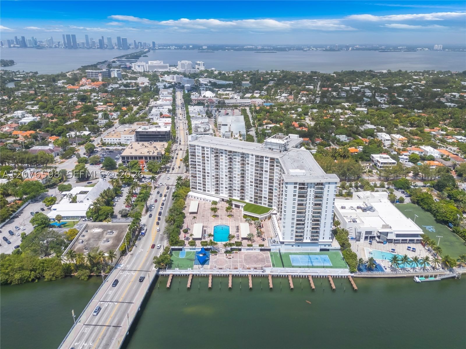 Real estate property located at 4101 Pine Tree Dr #1105, Miami-dade, Tower Forty One Condo, Miami Beach, FL