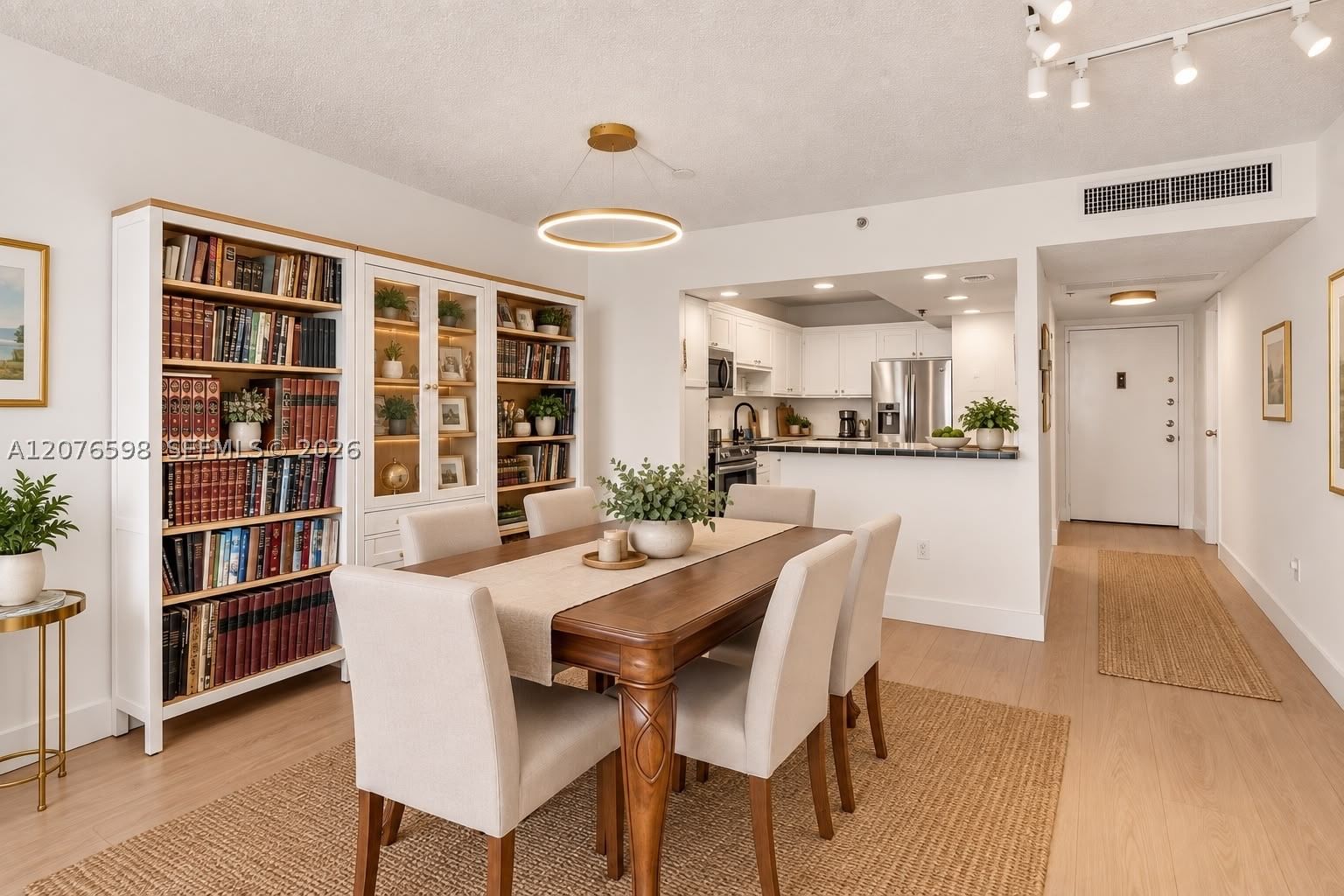 Real estate property located at 4101 Pine Tree Dr #1105, Miami-dade, Tower Forty One Condo, Miami Beach, FL