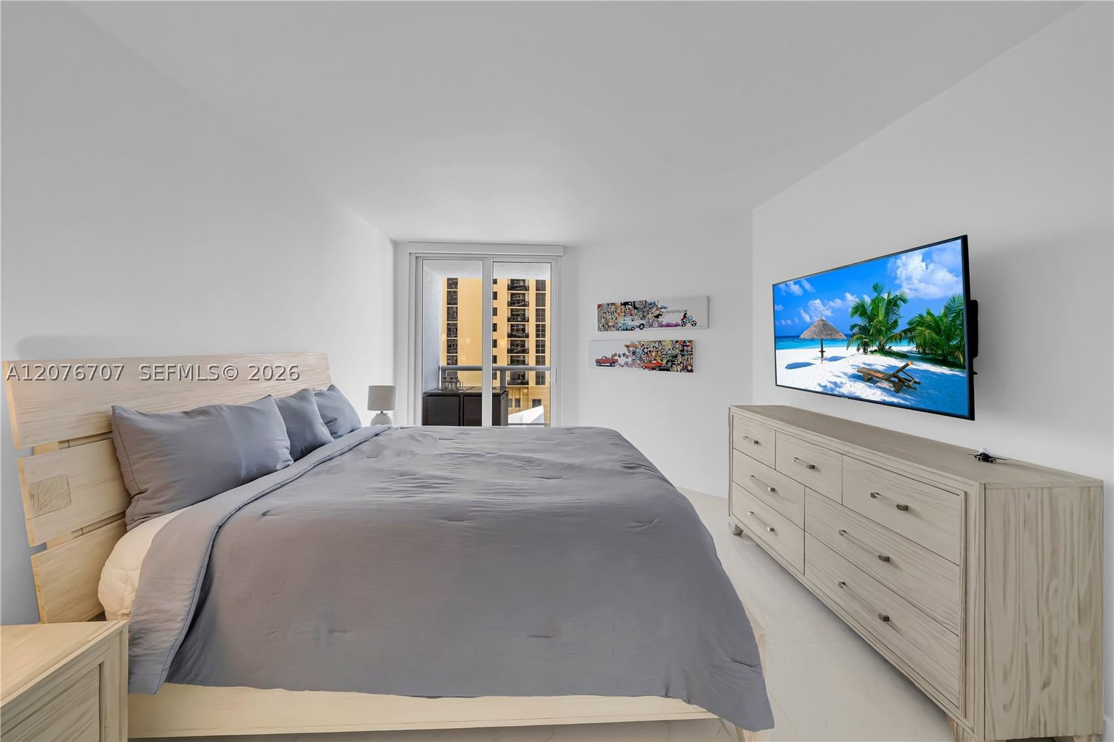 Real estate property located at 16425 Collins Ave #712, Miami-dade, Oceania I Condo, Sunny Isles Beach, FL