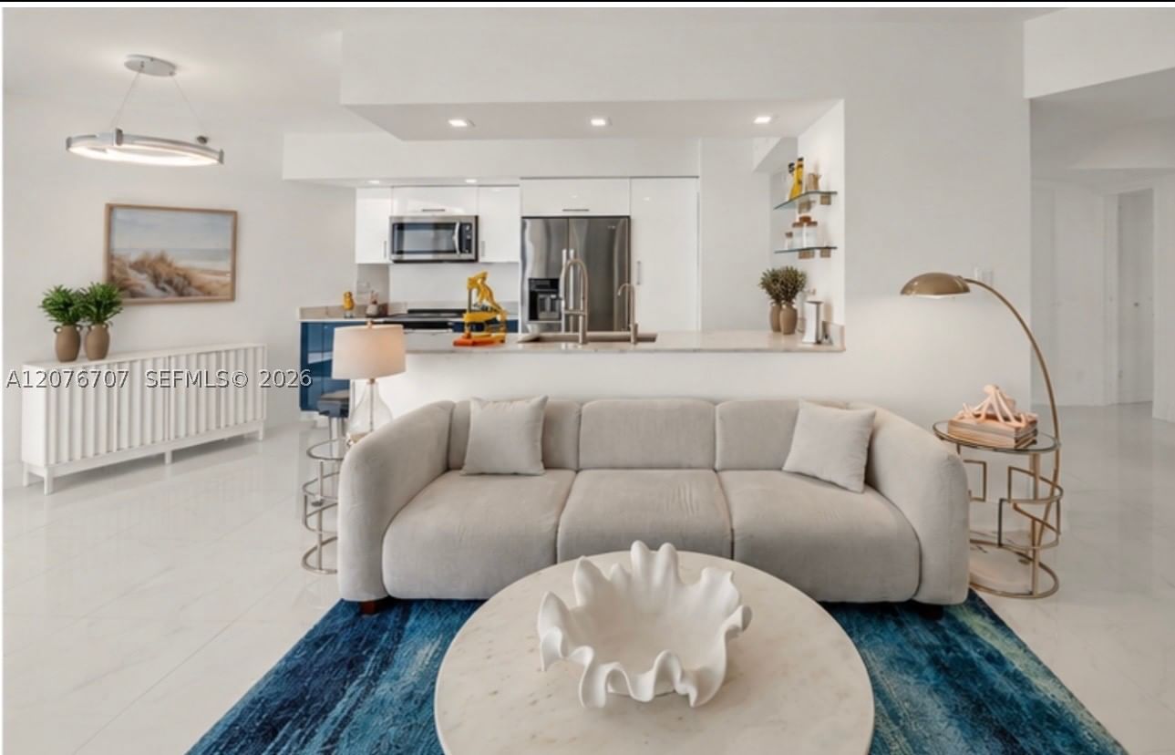 Real estate property located at 16425 Collins Ave #712, Miami-dade, Oceania I Condo, Sunny Isles Beach, FL
