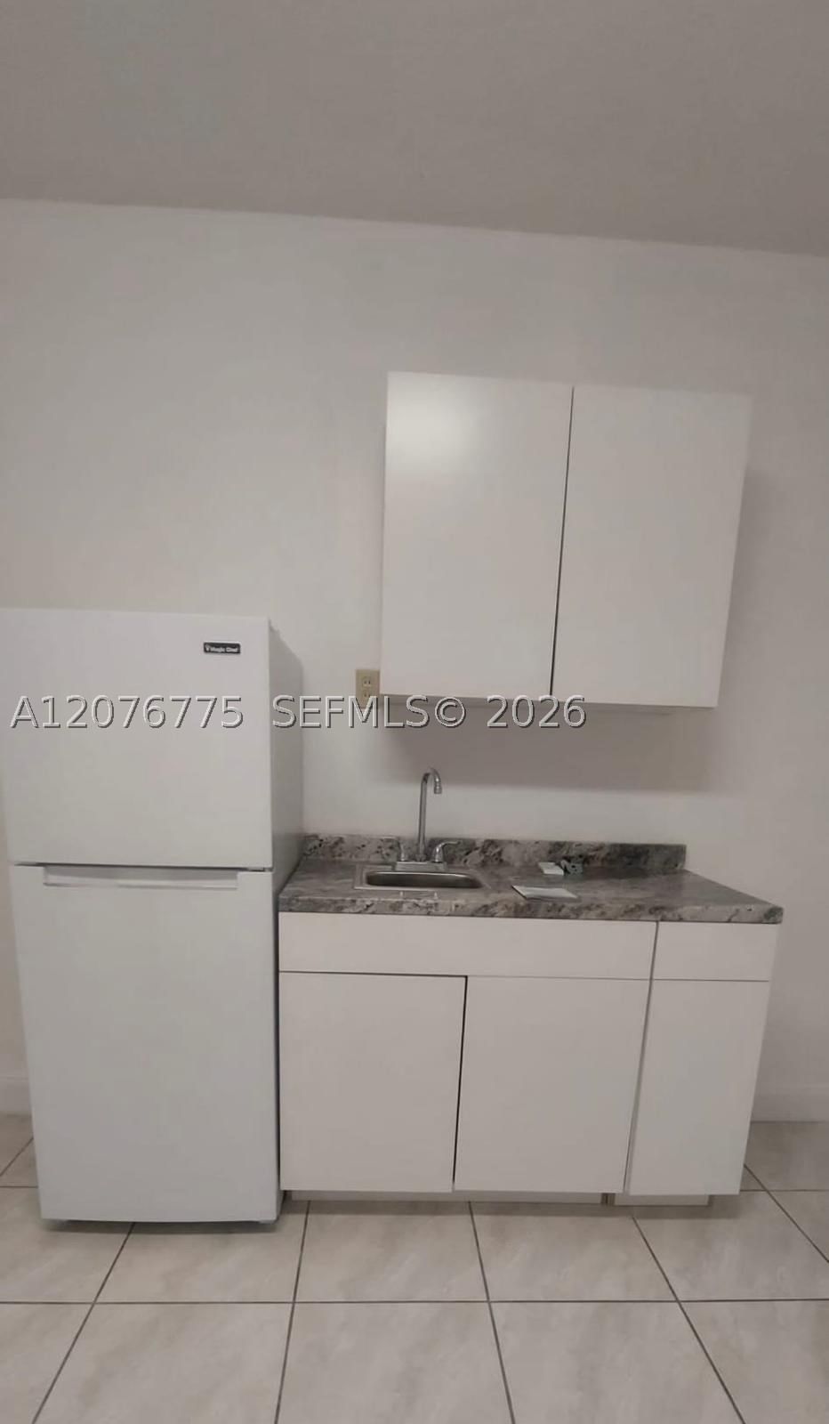 Real estate property located at 13904 18th Ter, Miami-dade, Zenteno Sub, Miami, FL
