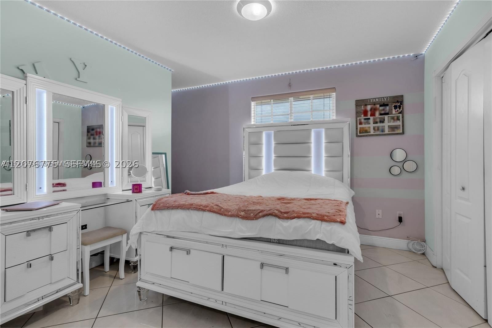 Real estate property located at 13904 18th Ter, Miami-dade, Zenteno Sub, Miami, FL
