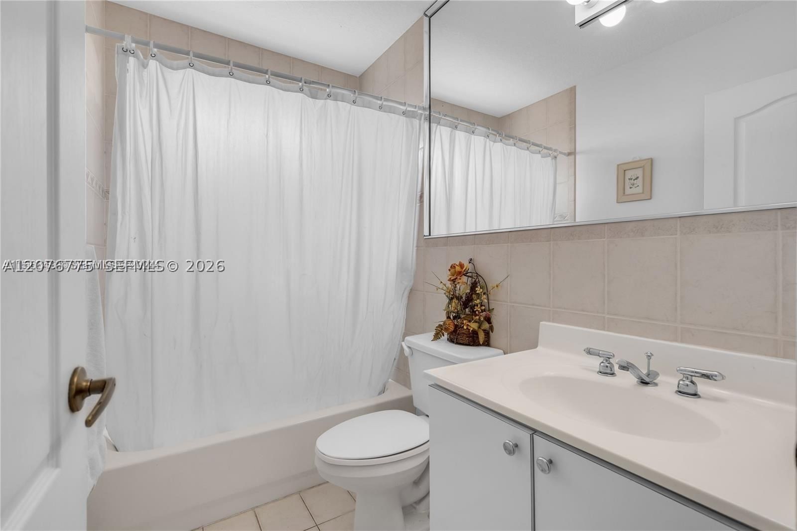 Real estate property located at 13904 18th Ter, Miami-dade, Zenteno Sub, Miami, FL