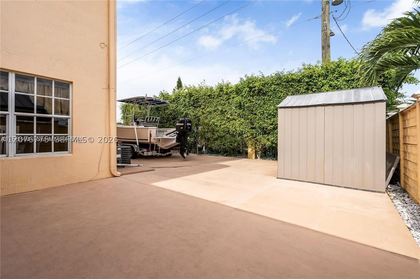 Real estate property located at 13904 18th Ter, Miami-dade, Zenteno Sub, Miami, FL