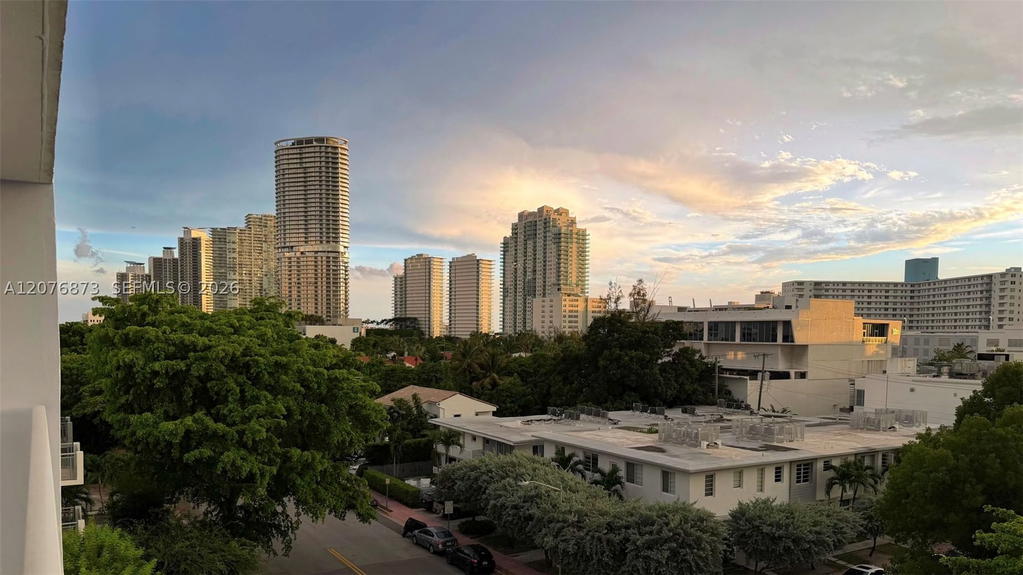 Real estate property located at 1045 10th St #604, Miami-dade, The Park Gardens Condo, Miami Beach, FL