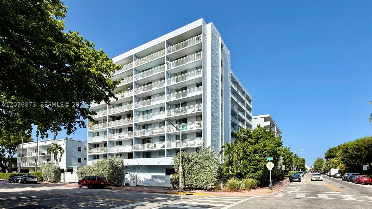 Real estate property located at 1045 10th St #604, Miami-dade, The Park Gardens Condo, Miami Beach, FL