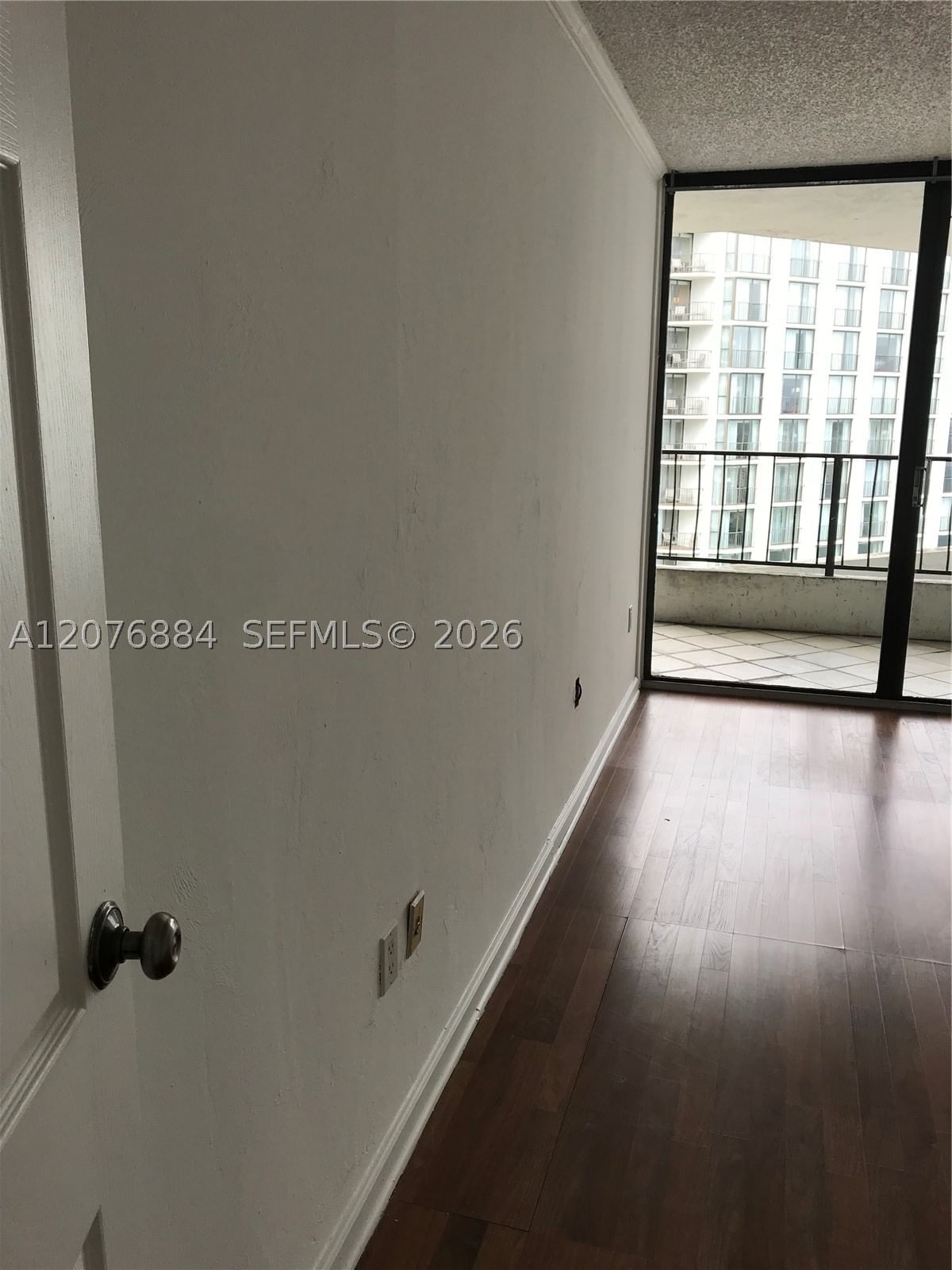 Real estate property located at 555 15th St #30E, Miami-dade, Venetia Condo, Miami, FL