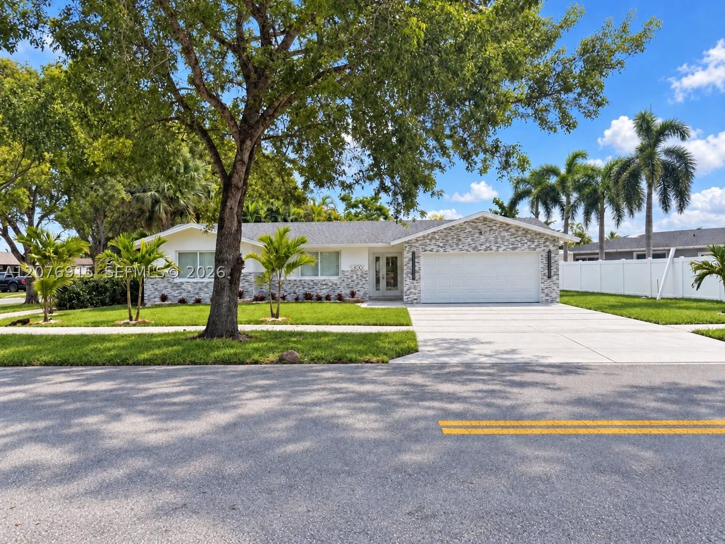 Real estate property located at 8300 26th Pl, Broward, Arrowhead Golf & Tennis C, Davie, FL