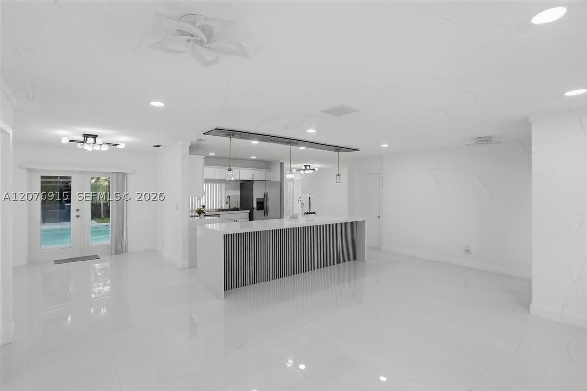 Real estate property located at 8300 26th Pl, Broward, Arrowhead Golf & Tennis C, Davie, FL