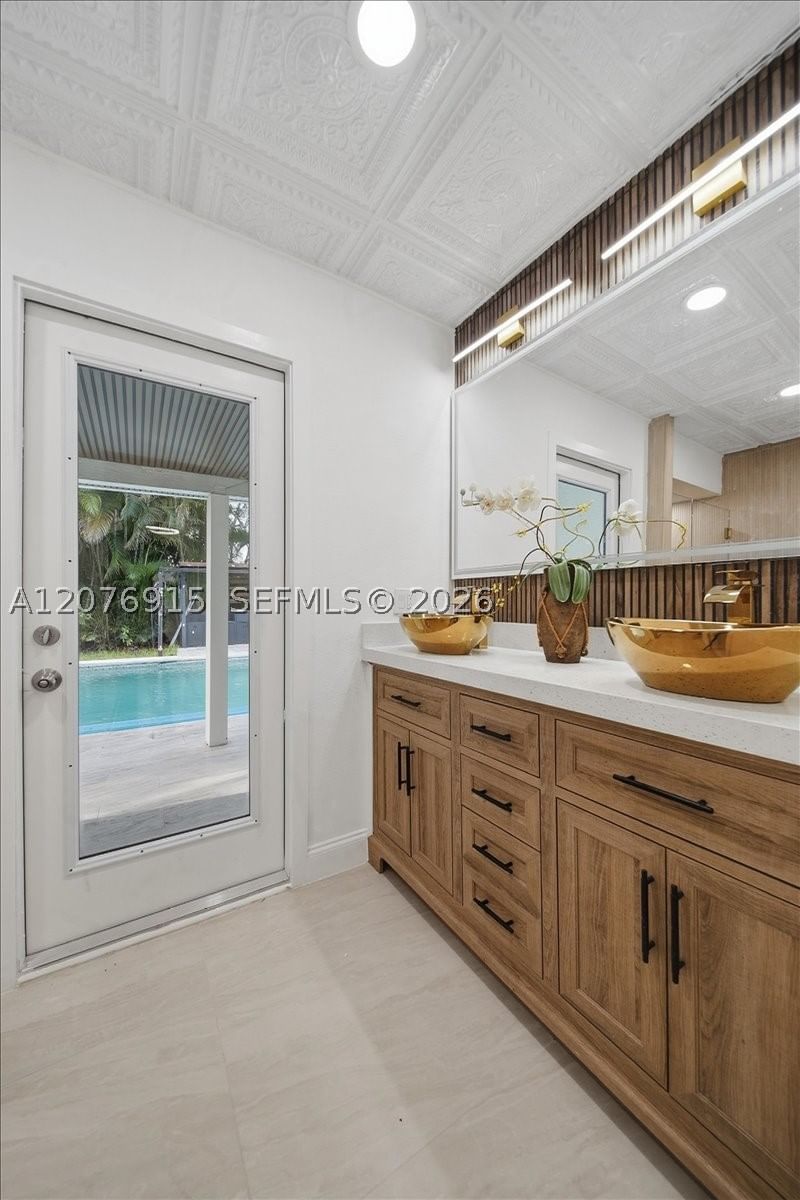 Real estate property located at 8300 26th Pl, Broward, Arrowhead Golf & Tennis C, Davie, FL