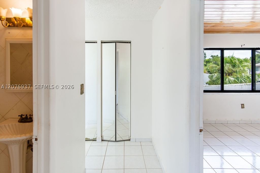 Real estate property located at 11312 67th Ter, Miami-dade, Snapper Creek Townhouses, Miami, FL