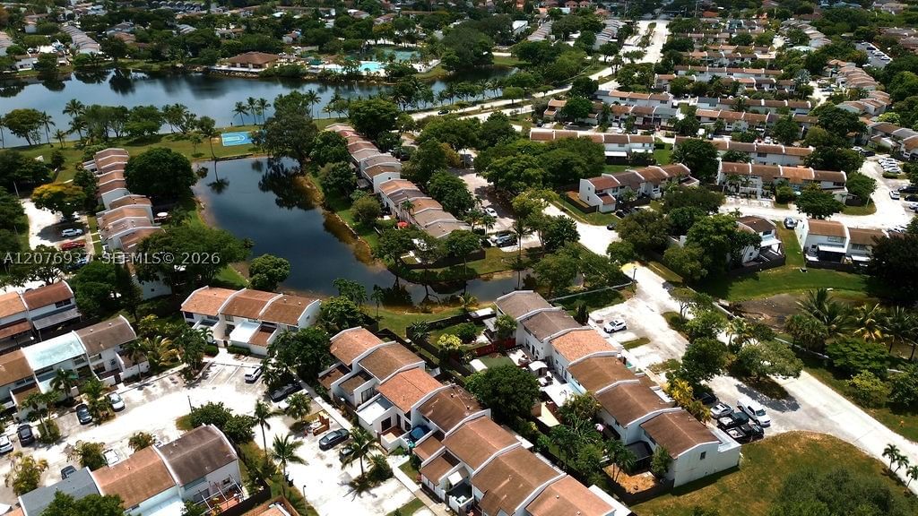 Real estate property located at 11312 67th Ter, Miami-dade, Snapper Creek Townhouses, Miami, FL