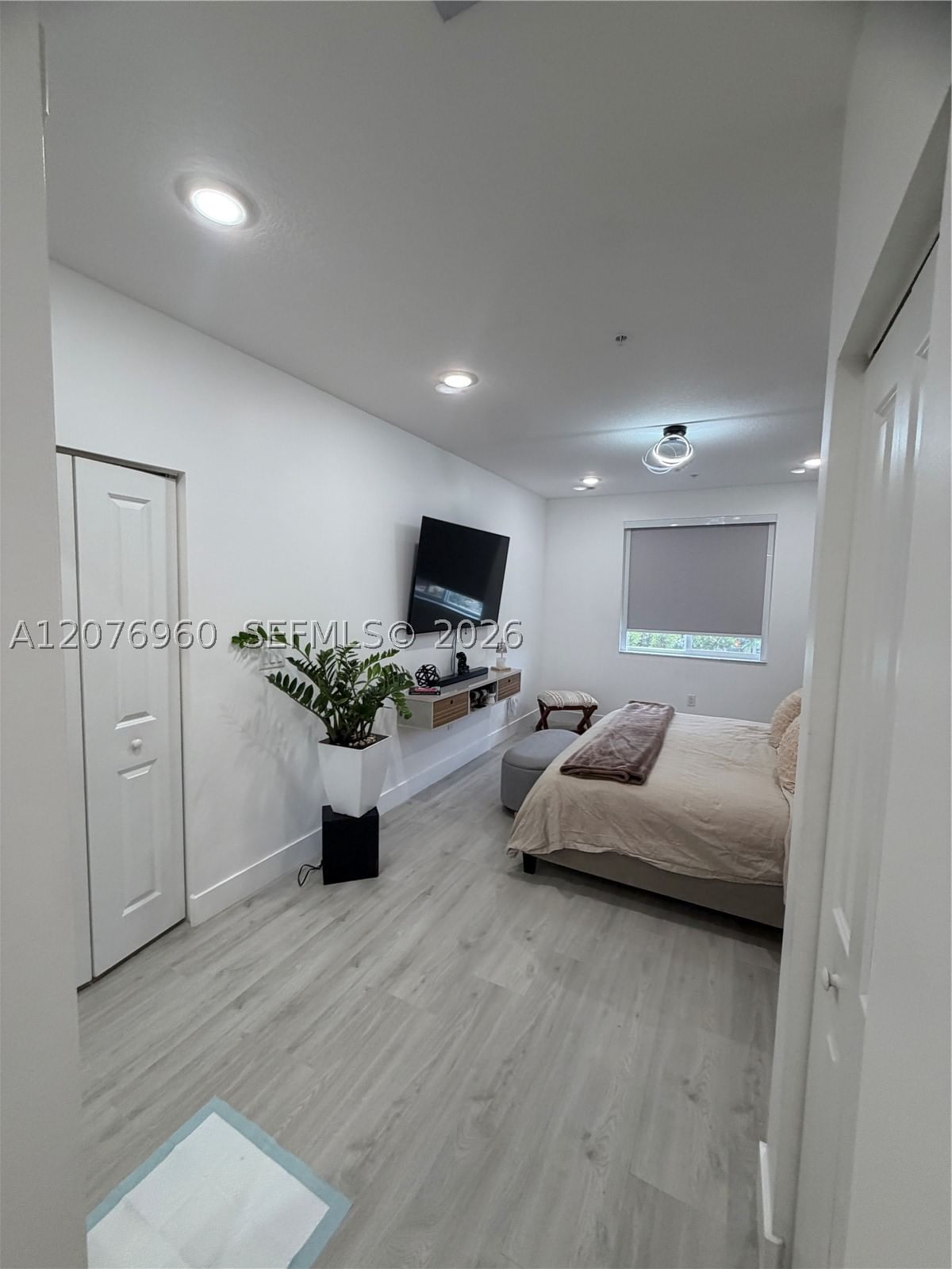Real estate property located at 10300 66th St, Miami-dade, Landmark At Doral, Doral, FL