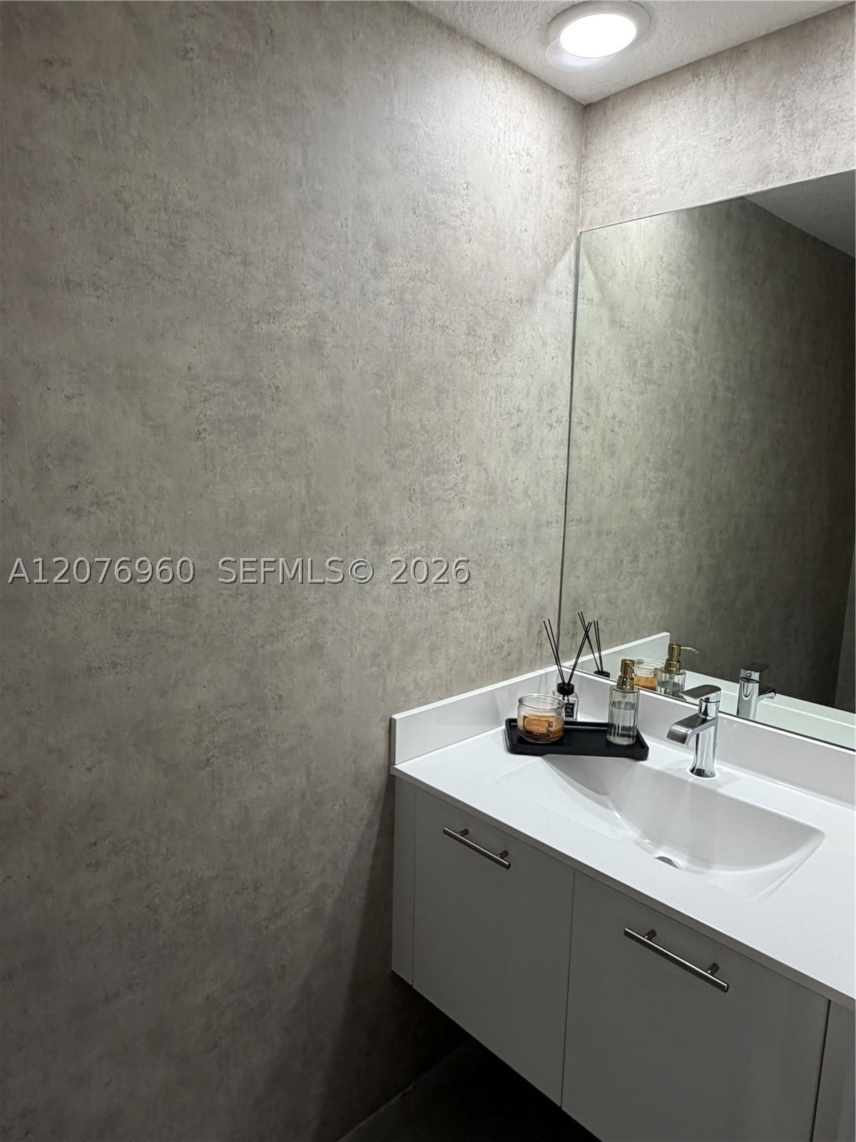 Real estate property located at 10300 66th St, Miami-dade, Landmark At Doral, Doral, FL