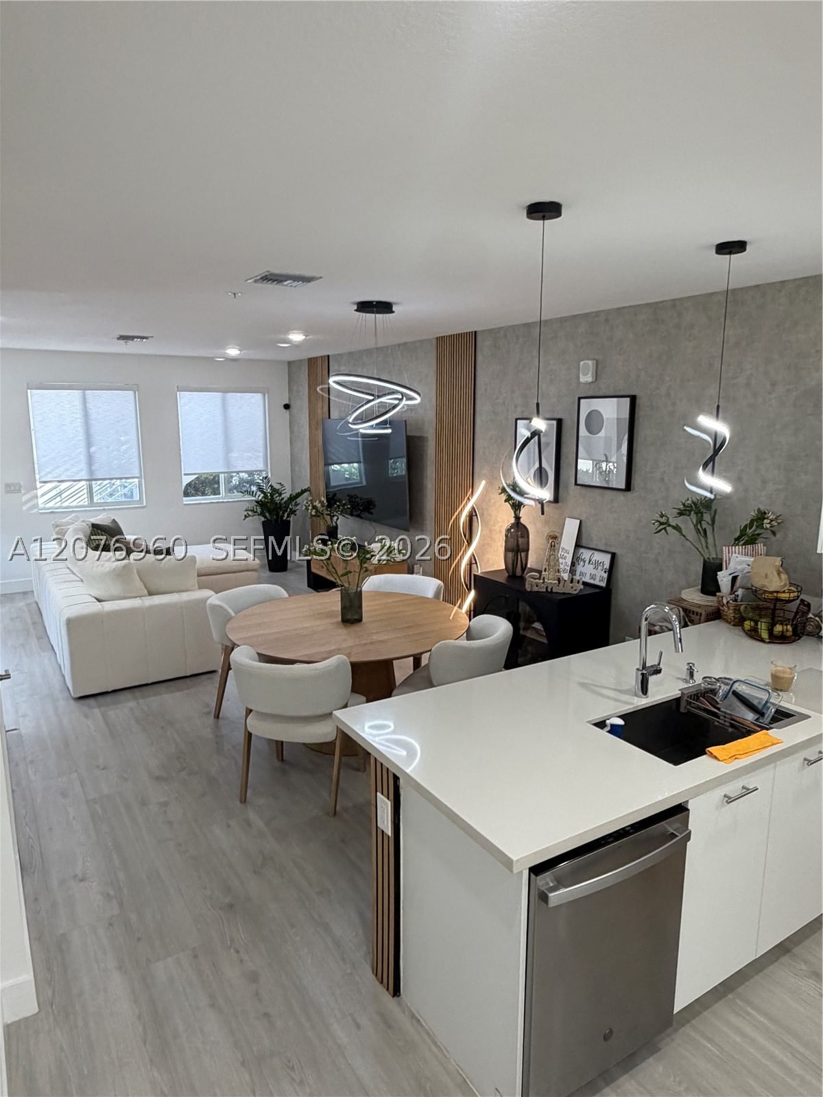 Real estate property located at 10300 66th St, Miami-dade, Landmark At Doral, Doral, FL